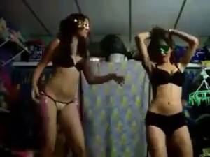 bollywood dance naked - Hot Bra Indian Girls Dancing in Bikini Sooo nude