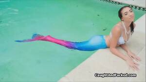 Mermaid Tail Porn - Wet mermaid on big cock by the pool - XVIDEOS.COM