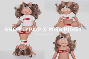 Miss Piggy Nude Porn - At first glance you may think \