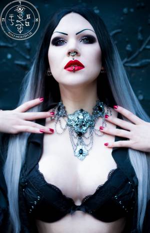 Alternative Sexy Cute Girls - #Necrinity #Velvet #Beautiful #Fashion #Gothic #Nude #Fetish #Jewelry