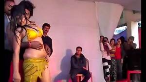 fuck hot indian dancers - Hot Indian Girl Dancing on Stage - XVIDEOS.COM