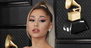 Ariana Grande Porn Captions - Ariana Grande Makeup-Free, Shows Real Hair in Video