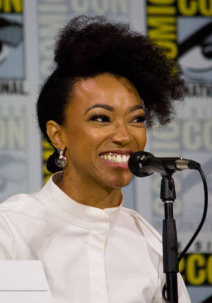 Asian Newstars 2016 - Sonequa Martin-Green