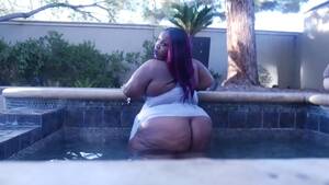 ghetto bbw porn - fat ebony ghetto mom in a jaccuzi - XVIDEOS.COM