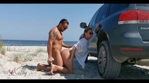 couples having sex on public beach - Couple Caught Having Sex at the Beach Porn Videos - Tube8