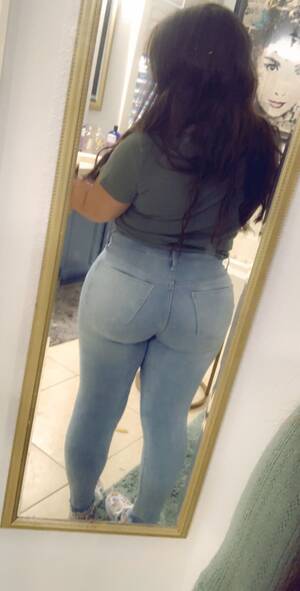 big ass in jeans - Big booty in tight jeans Foto Porno - EPORNER