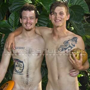 hung beach - Island Studs Two REAL STRAIGHT YOUNG HUNG LADS with two awesome thick cocks  and ripped abs, tossing and catching the FRISBEE fully naked on a Tropical  Hawaiian Beach â€“ Dirty Boy Reviews
