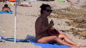 amateur beach masturbation - Kostenlose HD-Mobilpornovideos â€“ Amateur Girl Masturbating On Public Beach  â€“ â€“ HD21.com