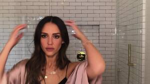 jessica alba beach sex videos - Watch Jessica Alba's Guide to a Daytime Smoky Eye | Beauty Secrets | Vogue