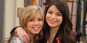 Celebrity Porn Jennette Mccurdy Lesbian - iCarly's Jennette McCurdy says she was abused by mom Debbie