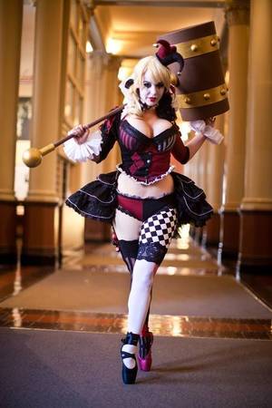 Comicon Cosplay Furry Porn - Original Ballerina Harley Quinn Cosplay: Cosplayer Lisa Lou Who created  this incredible original design Harley Quinn costume inspired by the art of  Sakizou!