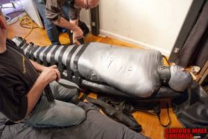 Mummification Bondage Porn - Drive By Mummification. Sep 14 2010. Seriousmalebondage.com (195Mb)