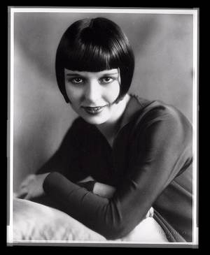 Louise Brooks Porn - These glamorous glass plate negatives of Louise Brooks' portraits that were  taken from the late 1920s.