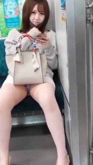 asian upskirt video - Asian upskirt - video 4 - ThisVid.com