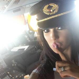Kuwaiti Women Porn - Kuwait investigates pilot entertaining ex-porn star in cockpit