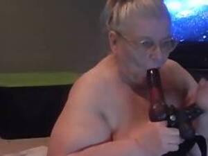 fat granny jerking - Free Granny Hardcore Porn Videos