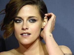 Kristen Stewart Porn Captions - Kristen Stewart on Her Sexuality: 'Google Me, I'm Not Hiding'