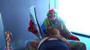 clown girl sucking dick - Big girls suck the best cock - XVIDEOS.COM