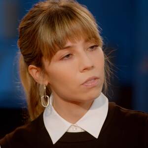 Celebrity Porn Jennette Mccurdy Lesbian - Jennette McCurdy On Impact of 'Psychological Marriage' with Mother: Red  Table Talk