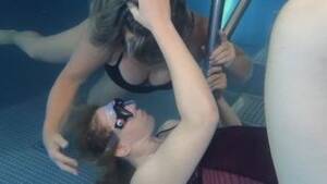 hot lesbians fucking underwate - underwater lesbians - MatureTube.com