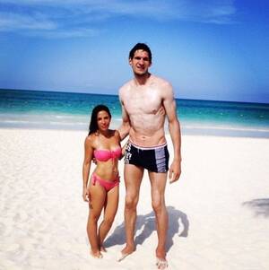 best nude beach blowjobs - Serbian Basketball player, Boban MarjanoviÄ‡, with his wife : r/pics