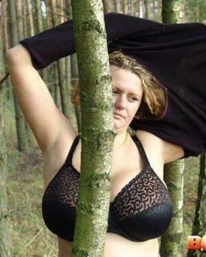 Big Tits In The Forest - Chubby Agnes plays with her huge tits in a forest Porn Pictures, XXX  Photos, Sex Images #3258286 - PICTOA