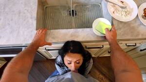 Asian Blowjob Kitchen - Asian Mi Ha Doan gives nice blowjob to Jmac - Porn Movies - 3Movs