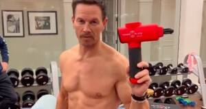 Mark Wahlberg Gay Porn - Mark Wahlberg wants to make it clear he did not give Tom Holland a sex toy  - Queerty