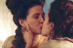 Liv Tyler Real Porn - Harlots: Liv Tyler and Jessica Brown Findlay Kiss