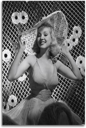 Betty Grable Porn Sex - Amazon.com: Vintage Black And White Sexy Betty Grable Poster Poster for  Room Aesthetic Posters & Prints on Canvas Wall Art Poster for Room  24x36inch(60x90cm): Posters & Prints