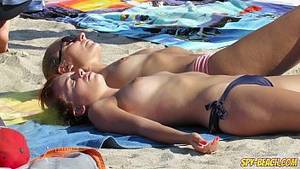 beach bikini candid close up - 