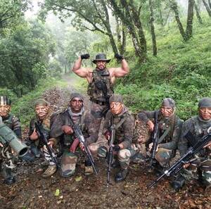 Indian Army Porn - Indian Army troops during a jungle exercise with Rambo and Carl Gustav as  secondary [560 X 790] : r/MilitaryPorn