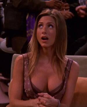 Kaley Cuoco Cumshot Porn - Jennifer Aniston (Friends 90s) : r/OldSchoolCool