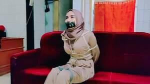 Hijab Bdsm Porn - BoundHub - Indo hijab bondage