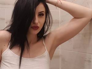 Black Hair Webcam Porn - Picture of the sexy profile of DeliciousCris, for a very hot webcam live  show !