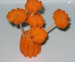 Autumn Homemade Meth - These simple flowers can be carved out of Carrot. Children will love to  make these with adult supervision. Materials Required: 1 Carrot Few  Toothpicks Meth