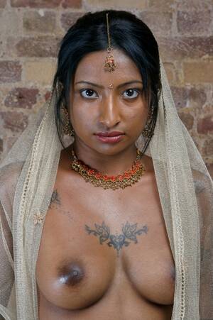 east indian tattoo - Indian model with tattoos exposes her firm tits in traditional clothing -  PornPics.com