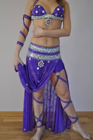 Belly Cut Porn - COSTUME PORN...THE LATEST TRENDS IN EGYPTIAN BELLY DANCE WEAR
