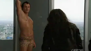 Julian Mcmahon Porn - OMG, he's naked: Julian McMahon - OMG.BLOG