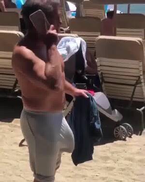 big dick beach bulges - Str8 dad with massive dick bulge on the beach - ThisVid.com