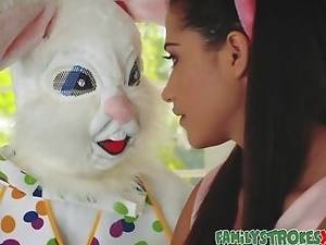 Bunny Head Porn - Easter Bunny Fucks Horny Teenage