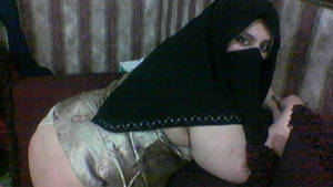 fat arabian girl nude - 