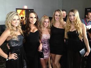 2013 New Female Porn Stars - AVN Awards Ceremony 2013: Porn Stars Win Big, Hit Red Carpet In Las Vegas  (NSFW PHOTOS) | HuffPost Weird News