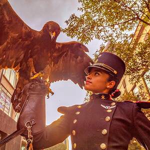 Golden Eagle Porn - Mexico: a cadet from the heroic military academy with a golden eagle. the  mascot of the academy, and the bird that appears on the Mexican flag.  current. : r/uniformporn