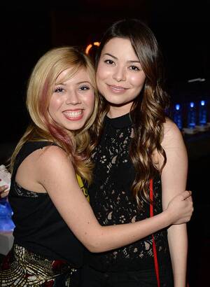 Jennette Mccurdy And Selena Gomez Porn - Miranda Cosgrove On Jennette McCurdy iCarly Claims