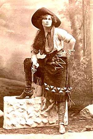 Cowgirls And Native American Lesbians - Native americans Â· Cowgirl performer from the early 1900s