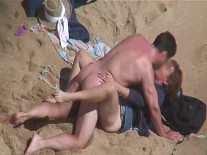kissing in beach - Kissing and fucking his sexy wife on the beach