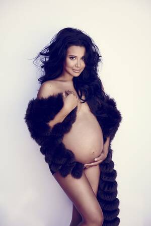 Naya Rivera Porn Sex - Pregnant Naya Rivera Poses Naked! See the Sexy Baby Bump Pic