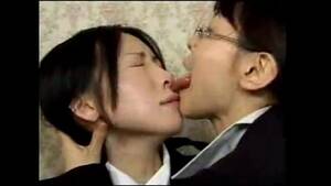 Japanese Kissing Asian - Asian Lesbian Wild Tongue Kiss - XVIDEOS.COM