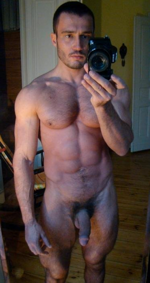muscle dude amateur - guystricked.com/wp-content/uploads/2014/07/Hot-Str...